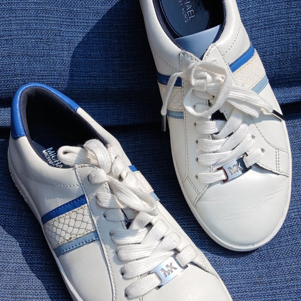 Michael Kors Blue flat blue s-6 sneakers never used